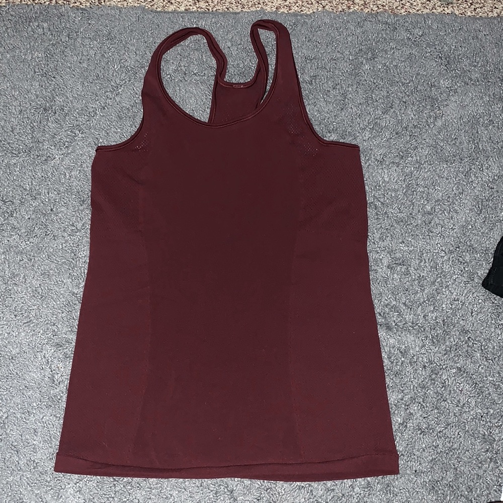Lululemon vent tank top